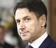 Miseria e bugie: così Conte ammazza l’Italia, per svenderla