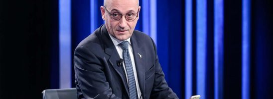 Bagnai ► “Stiamo già versando all’Europa 9 miliardi per dei soldi che vedremo nel 2021”