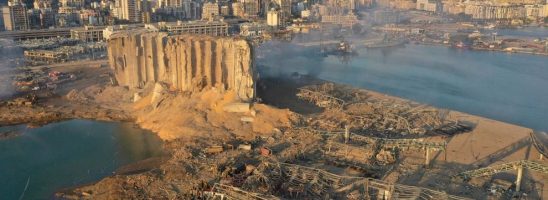 Beirut subisce una catastrofe che vivrà a lungo nella memoria, e il ripetuto tradimento dei suoi cittadini è una presa in giro