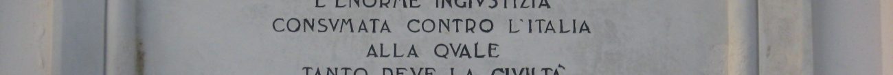 Il vittimismo fascista nelle città italiane: storia di una lapide.