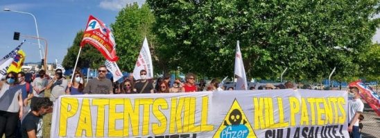 Patents Kill! Stop brevetti! Manifestazione alla Pfizer di Ascoli Piceno