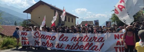 La “natura che si ribella” marcia in Valsusa