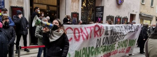 Venezia – “Contro il vostro modello di università. L’inaugurazione siamo noi!”