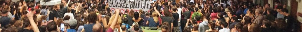 La Sapienza, dopo le cariche di martedì gli studenti occupano la facoltà di Scienze politiche e chiedono le dimissioni della rettrice