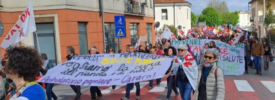 Per il diritto alla salute contro la privatizzazione della sanità, migliaia in corteo a Vicenza