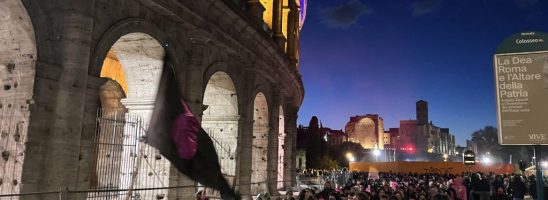 È marea transfemminista: oltre cinquecentomila nella capitale, migliaia in piazza ovunque