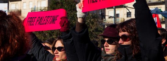 Femminismo e regime di guerra: oltre le politiche dell’identità