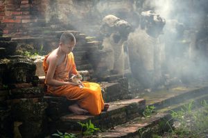 IL NUOVO BUDDHA PER LA STRADA