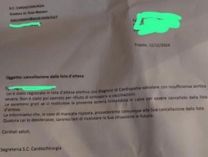 “Non fai i vaccini? Allora niente operazione”