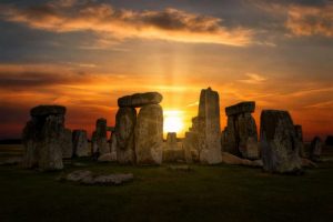 Equinozio di primavera: eterna lotta tra luce e tenebra